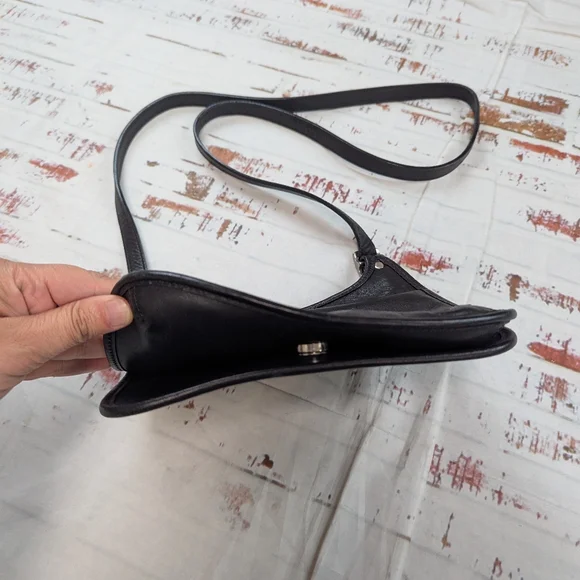 Coach Vintage Leather Slim Saddleback Crossbody Purse - Picture 7 of 9